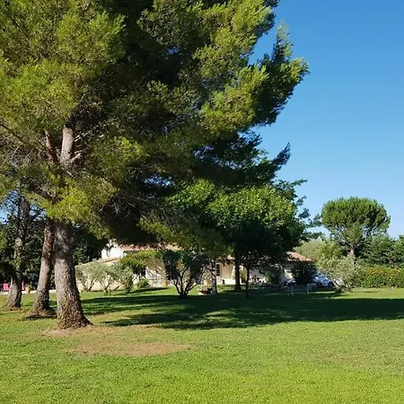 Halte En Provence Bed & Breakfast Graveson