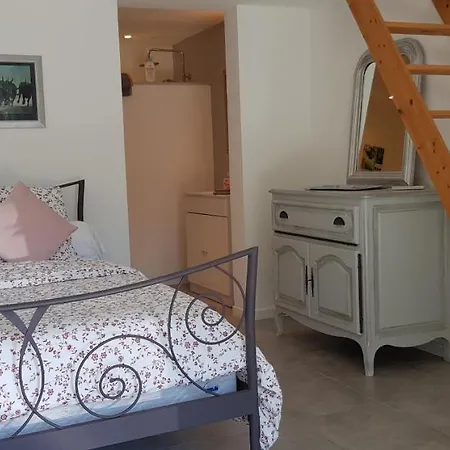 Halte En Provence Bed & Breakfast Graveson
